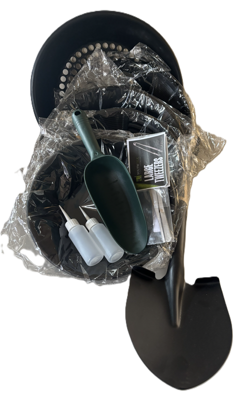 Family Gold Prospecting Kit by Southtile Ltd 