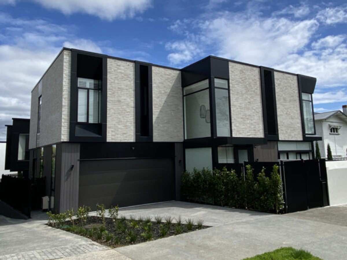 midland Brick by Southtile Ltd 
