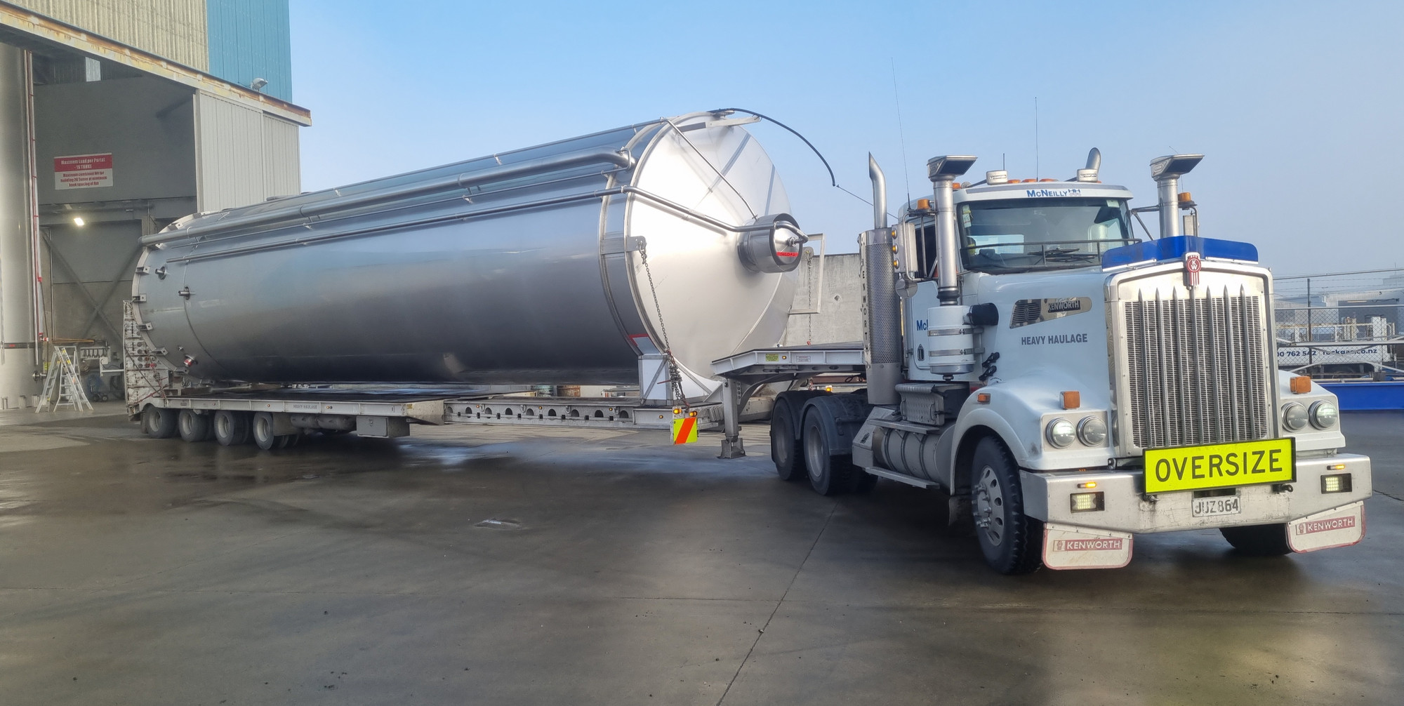 120,000L Milk silo on the way to Pokeno in South Auckland
