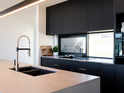 Caesarstone benchtop which is finished in Sleek Concrete