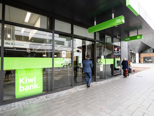Customers enter the Kiwibank in Christchurch CBD
