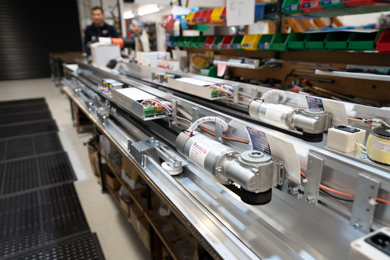 Technical Specifications CDS Commercial Door Services Sensormatic