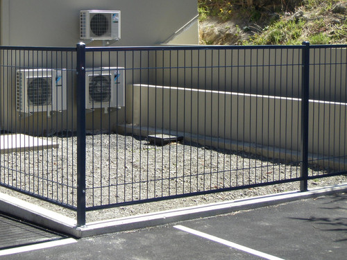 Modern security fence