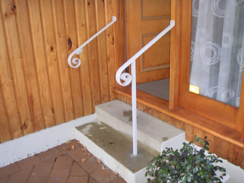 Small decorative handrail