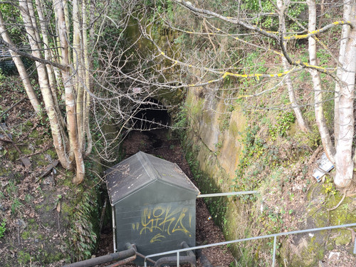 Kaikorai entrance to the Caversham tunnel