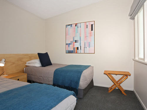 Katherine Twin Room accommodation in Te Anau