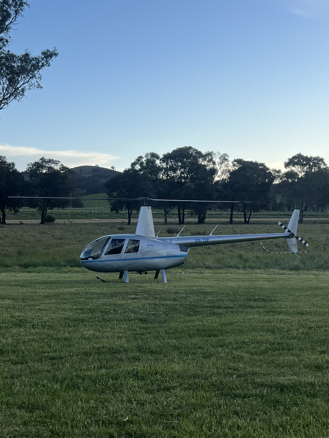 Robin R44 Farm Robinson R44 - Raven 2
