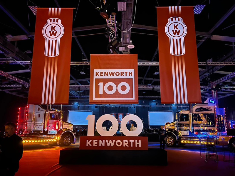 Kenworth 100.