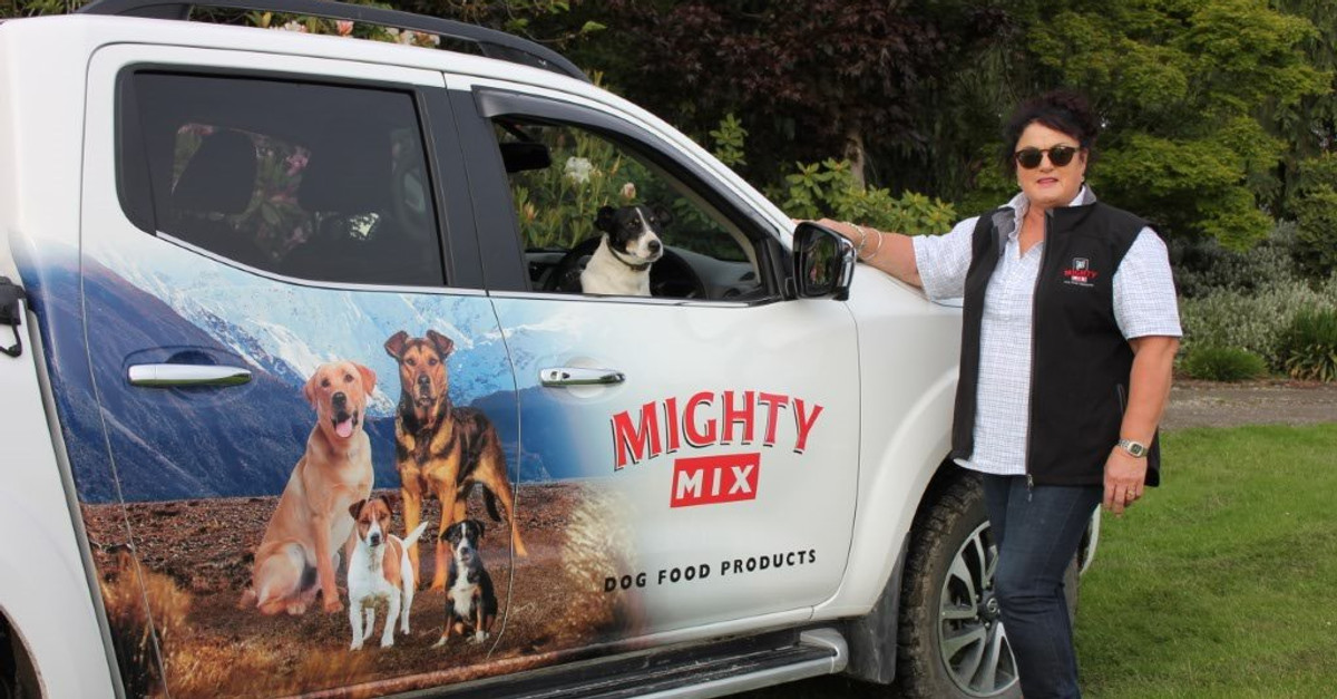 Mighty Mix Dog Food Franchisees Tania McKenzie Balclutha/Gore
