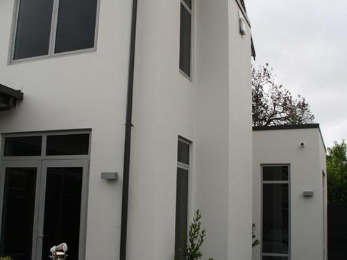 The exterior features integra panel with plaster finishing